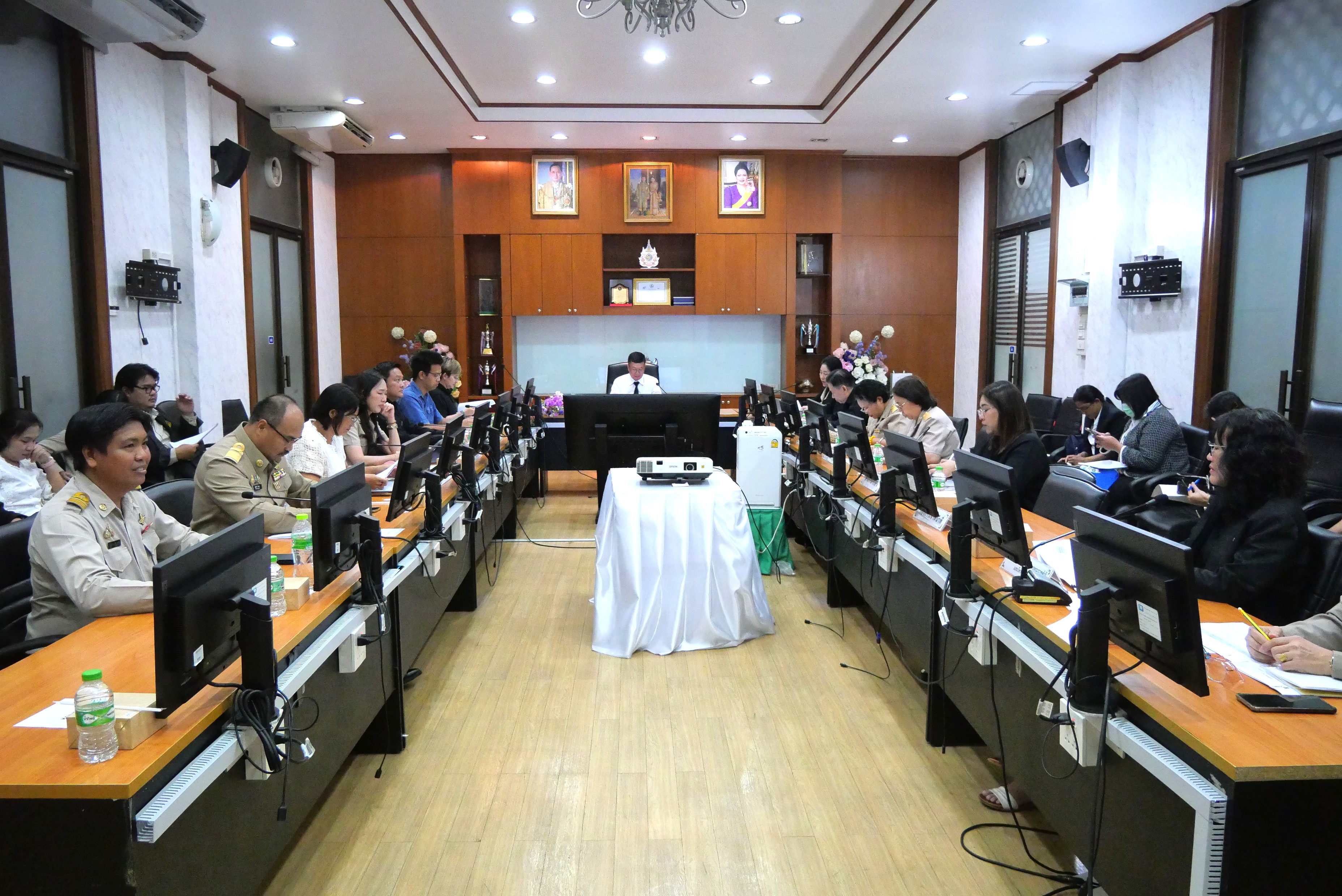 title - ประชุมคณะทำงานจัดวางระบบควบคุมภายใน และบริหารความเสี่ยงของสำนักงานการปฏิรูปที่ดินเพื่อเกษตรกรรม ครั้งที่&nbsp;2/2569 พร้อมประชุมผ่านระบบออนไลน์&nbsp;GDCC Space Plus